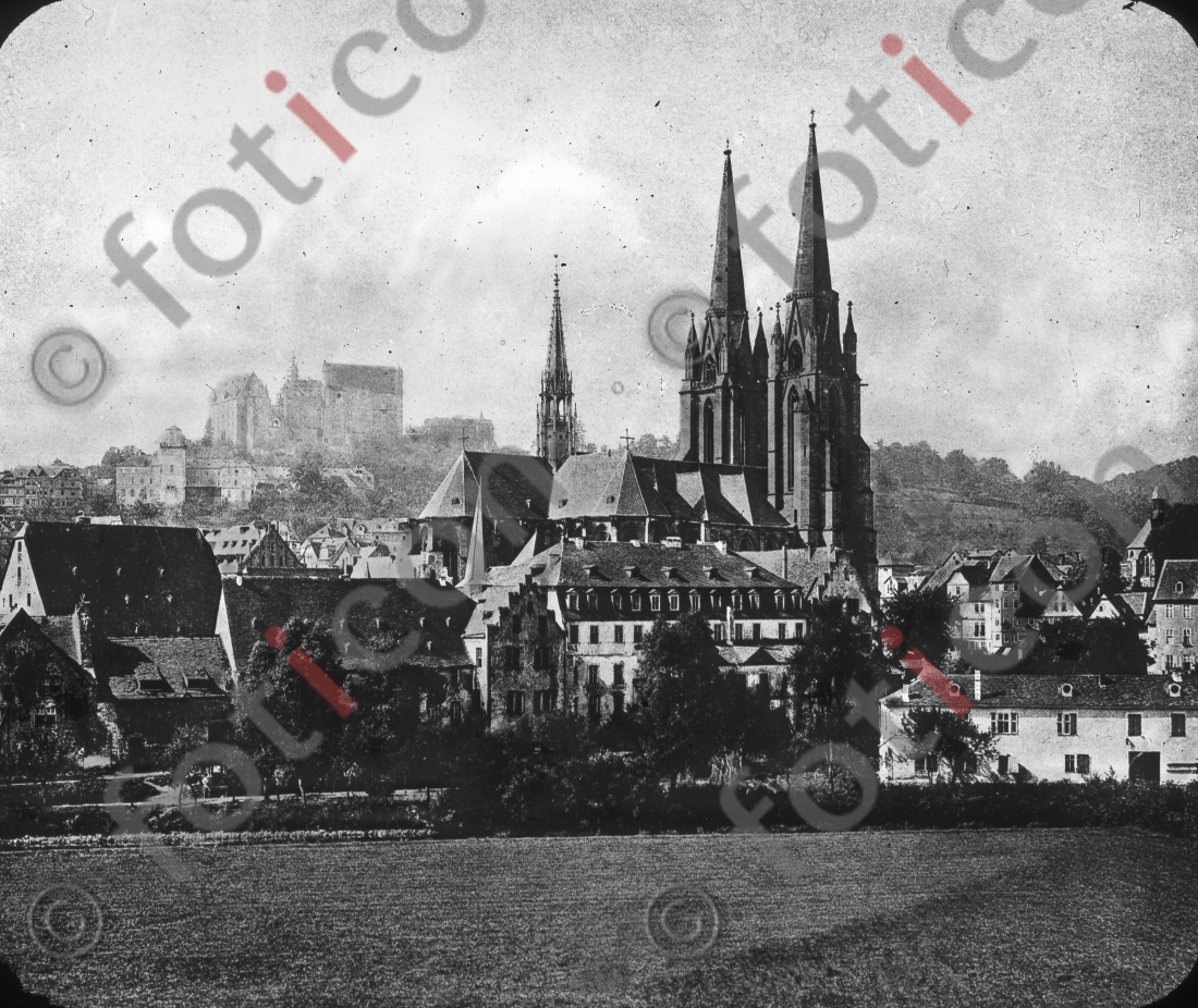 Blick auf Marburg und die Elisabethkirche | Look at the Elisabeth Church in Marburg (foticon-simon-150-042-sw.jpg)
